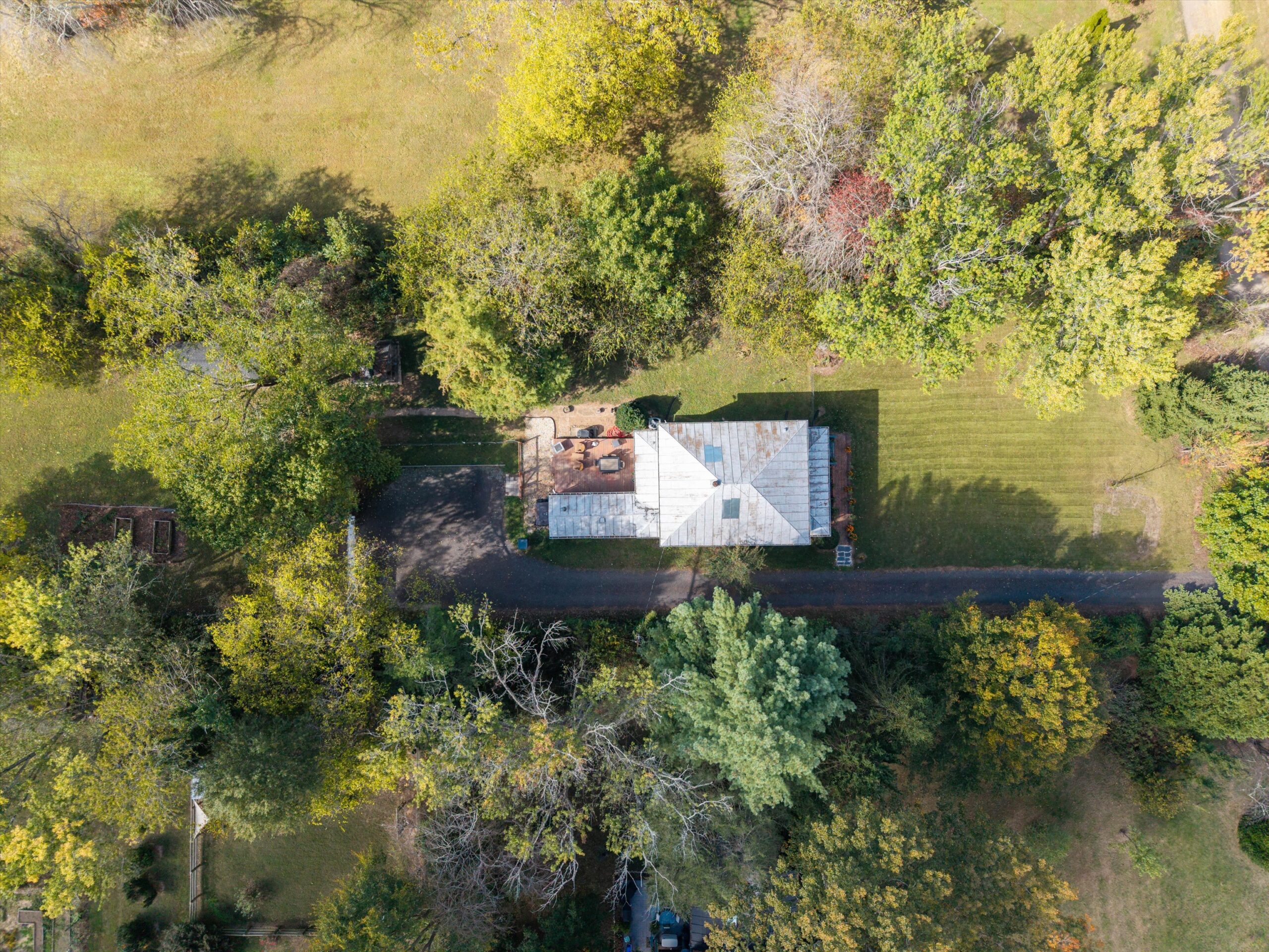 55-5882 Spotswood Trail-056