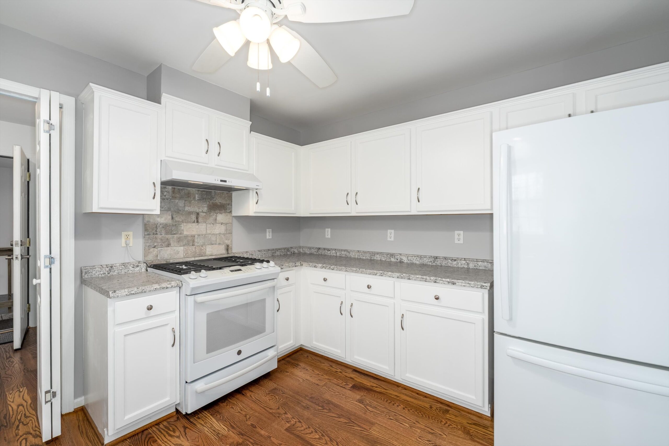 19-17 Seminole Trail-018