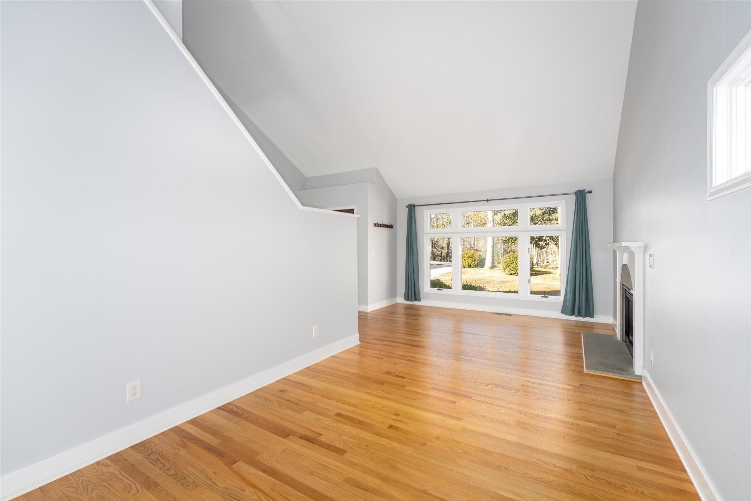 18-9 Vine Ridge Dr-008