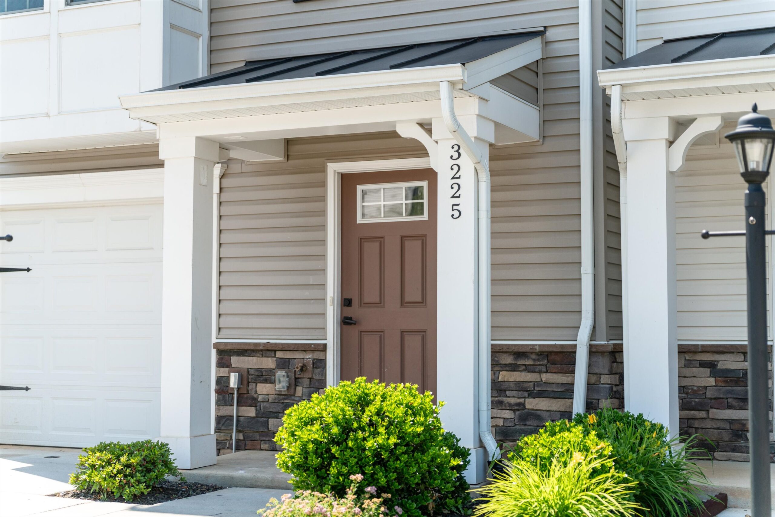 05-3225 Acadia Dr-007