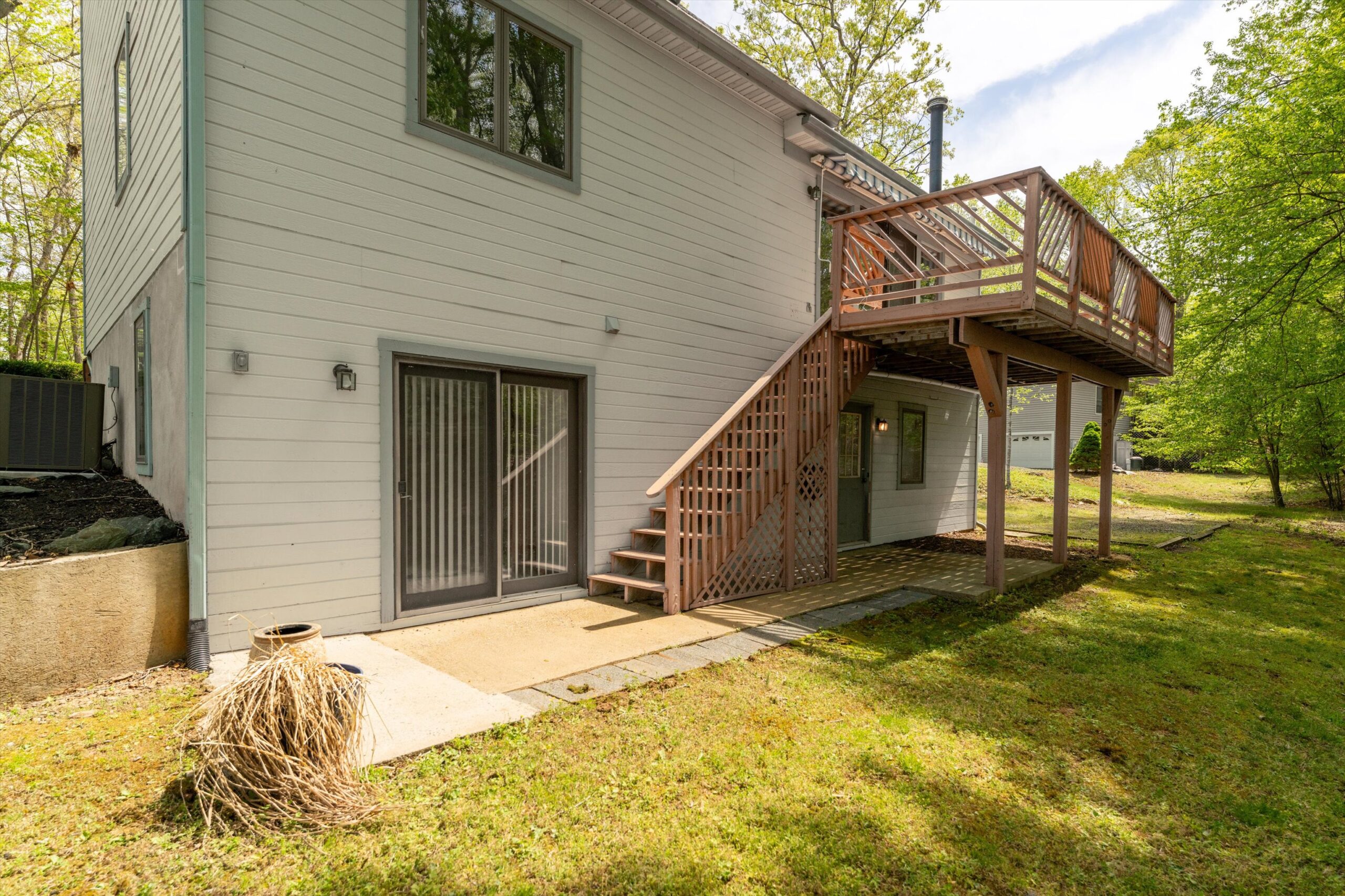 05-4 Nutwood Cir-005