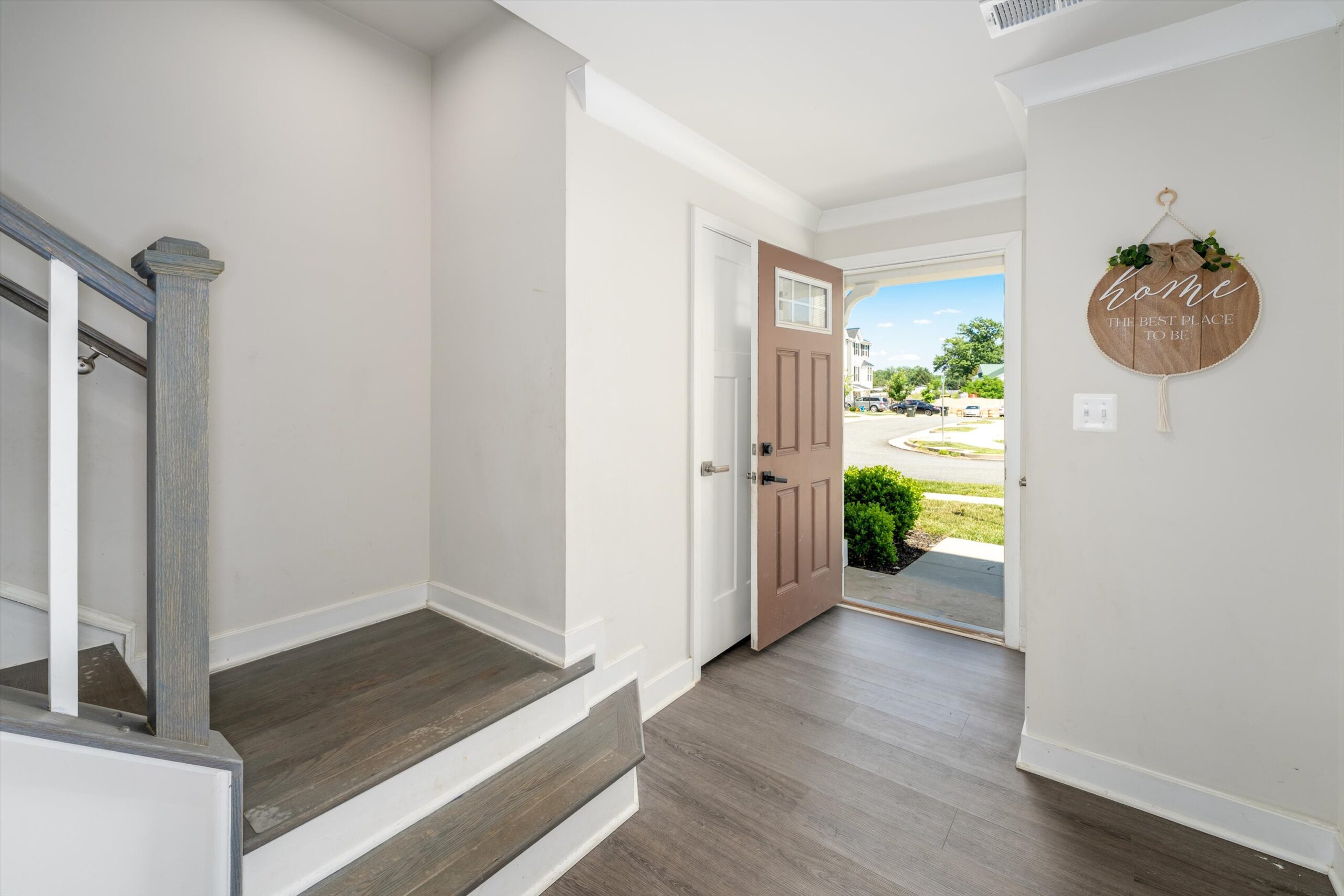 06-3225 Acadia Dr-005