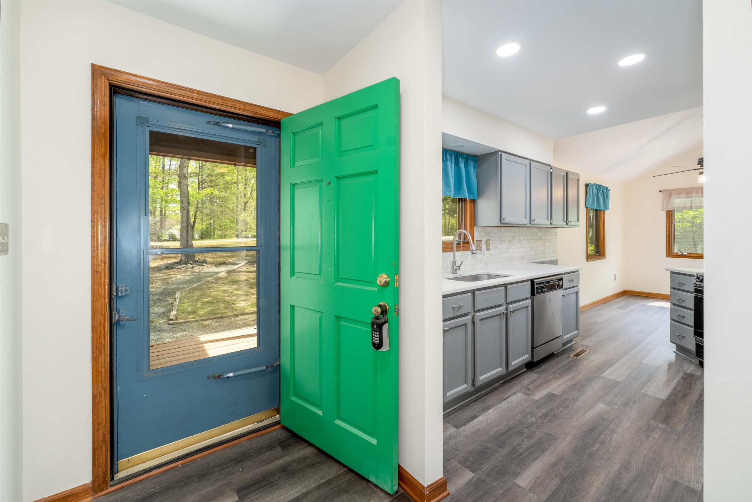 07-4 Nutwood Cir-014