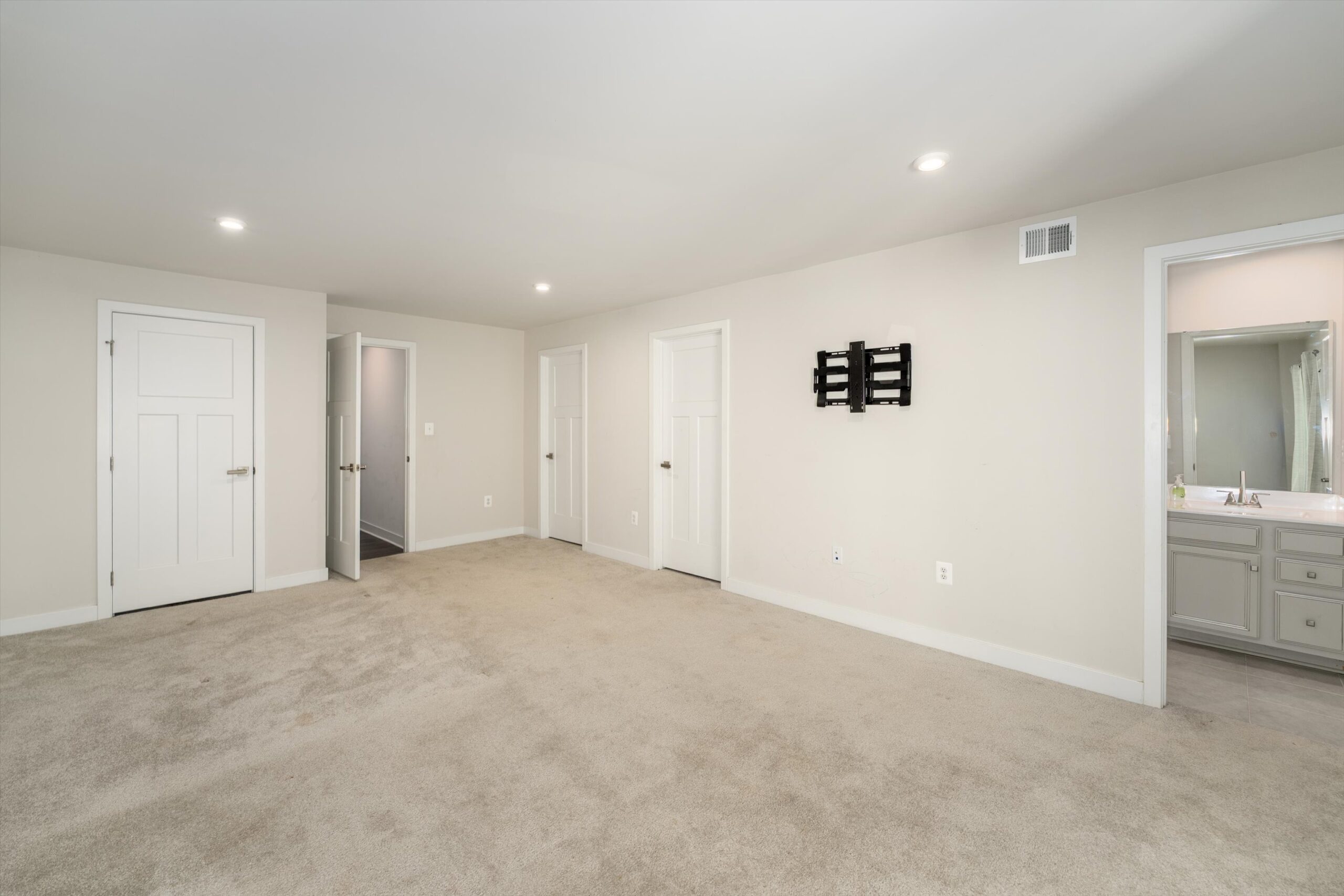 09-3225 Acadia Dr-009