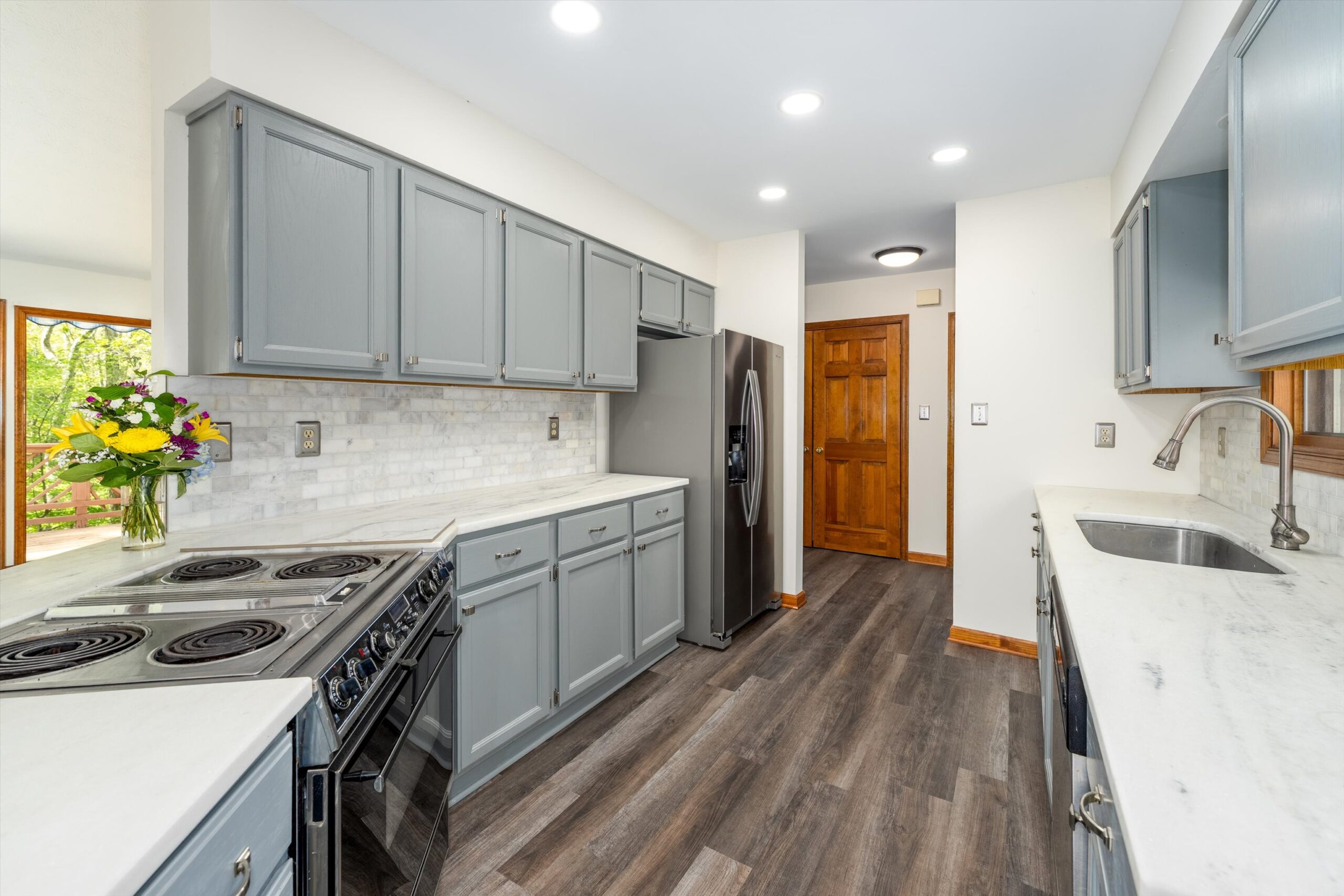 11-4 Nutwood Cir-019