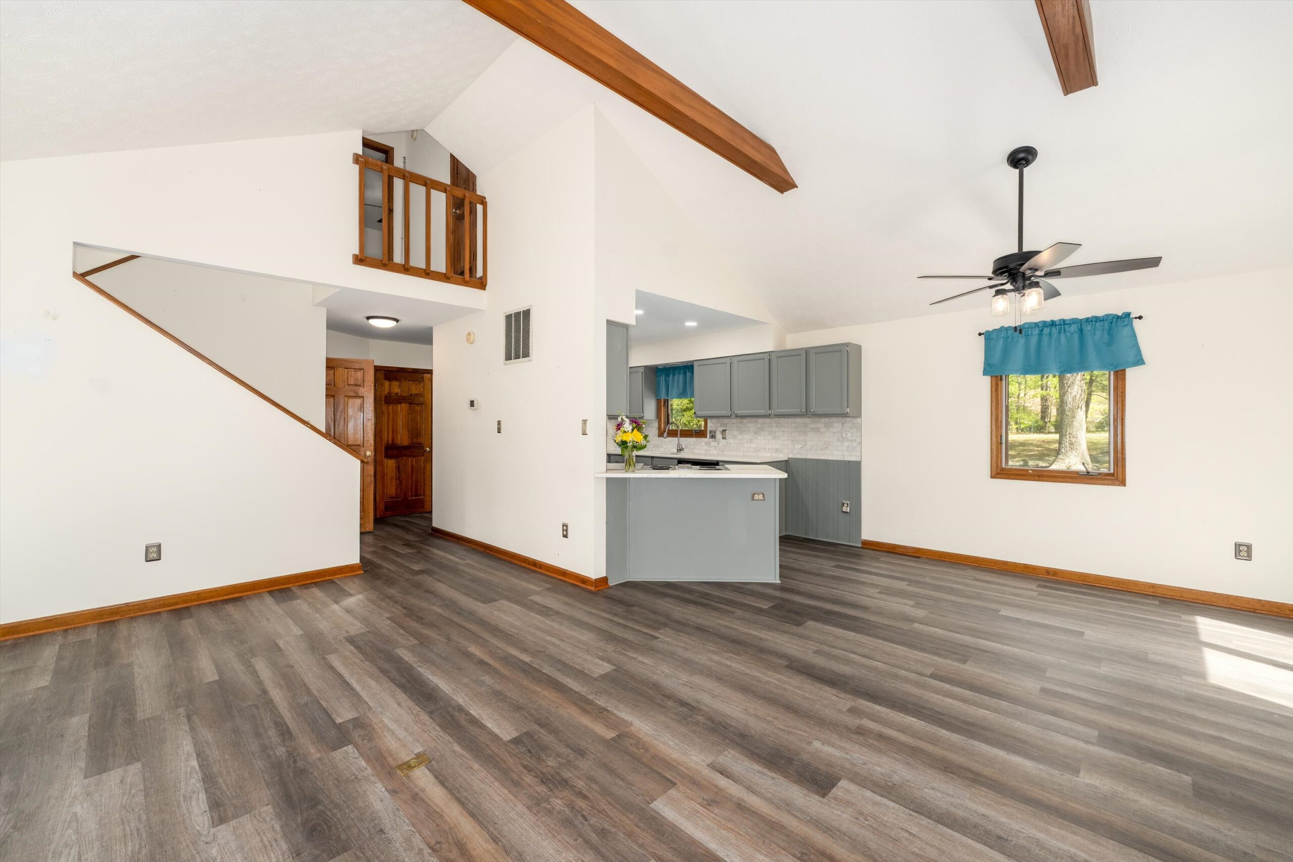 23-4 Nutwood Cir-027
