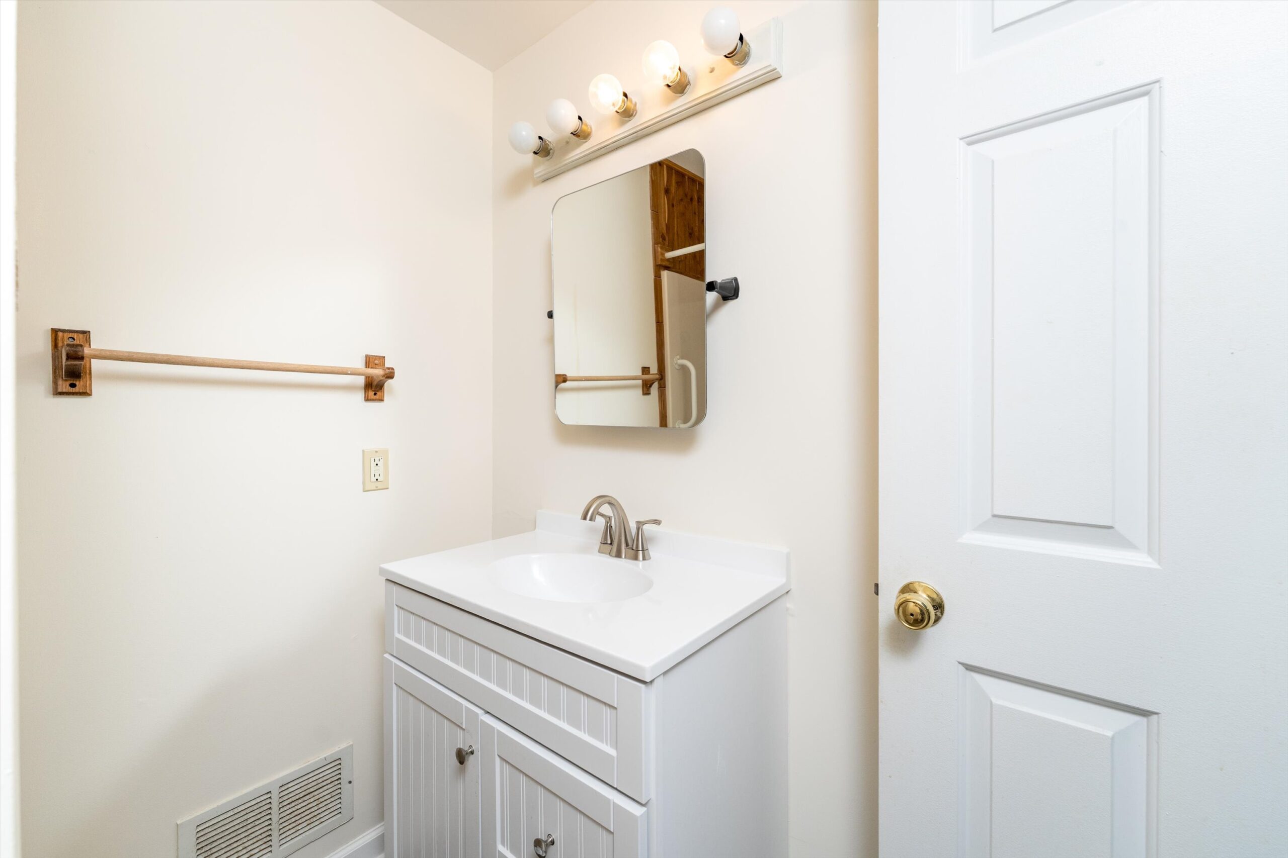 41-4 Nutwood Cir-046