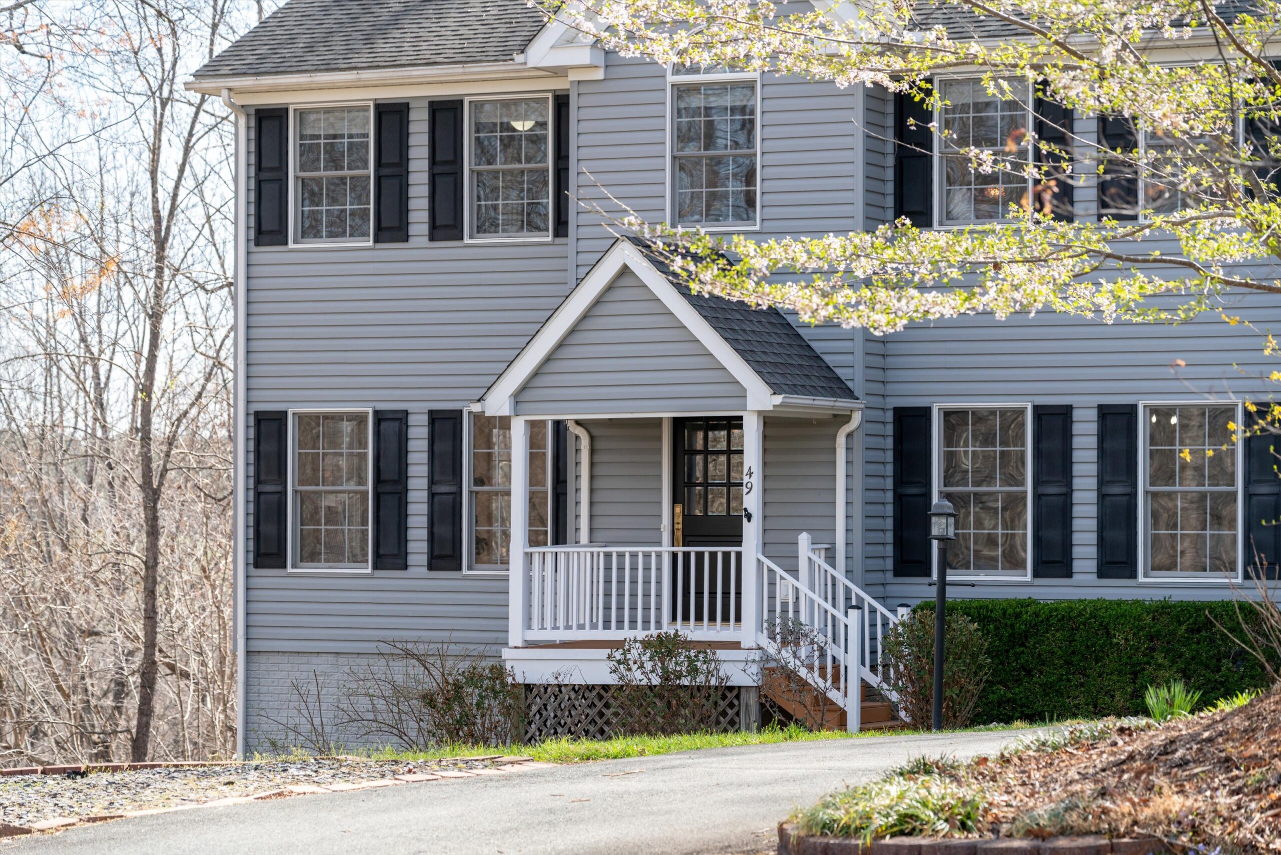 73-49 Kiowa Ln-016