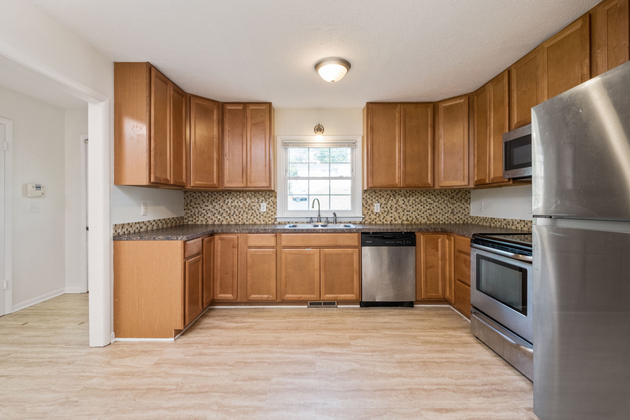 10-web-or-mls-308-carlton-rd-a