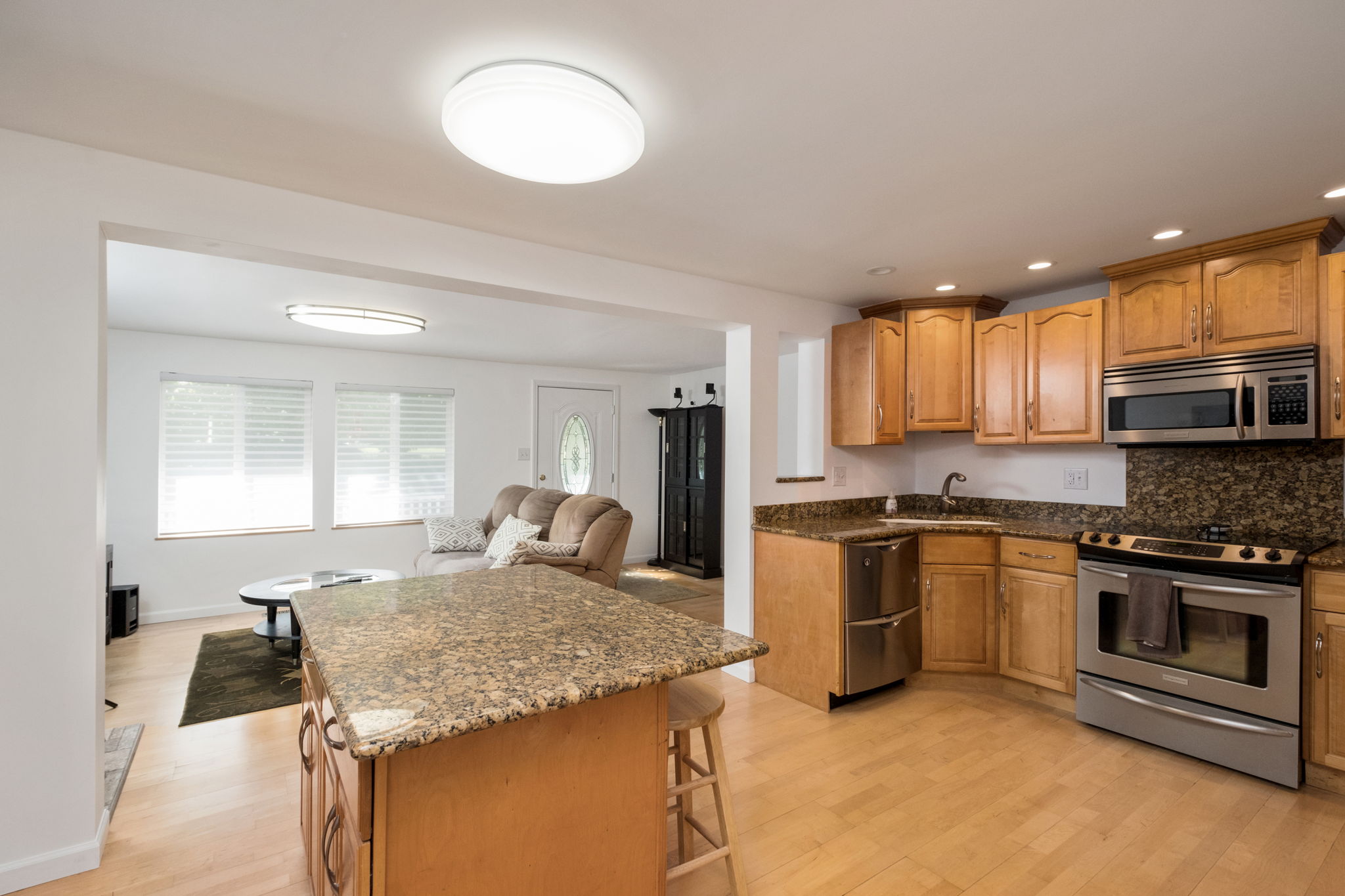 28-web-or-mls-3500-doctors-crossing