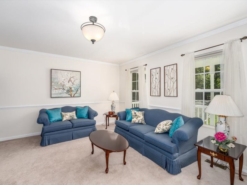 19-10 Cliftwood Rd-018