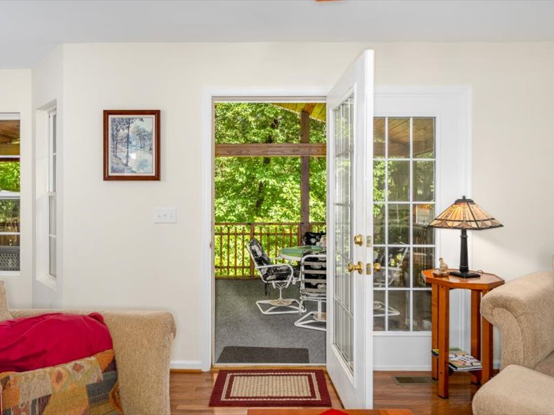 25-10 Cliftwood Rd-034