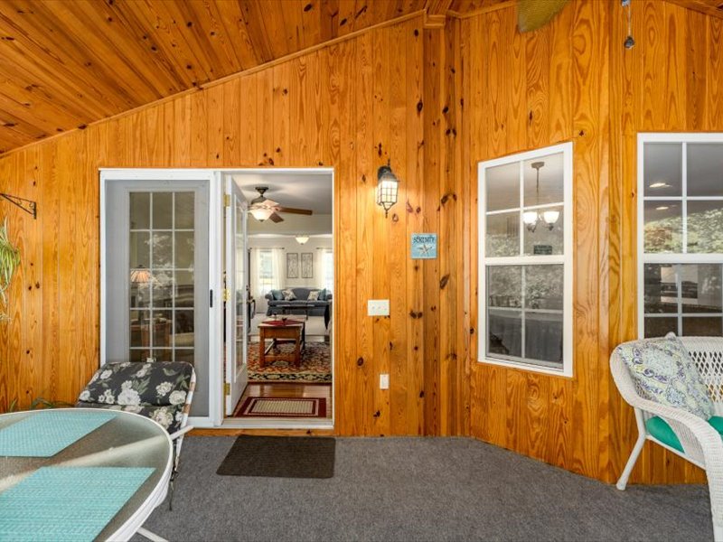 28-10 Cliftwood Rd-037