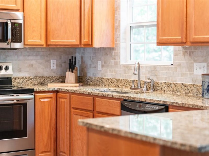 34-10 Cliftwood Rd-040