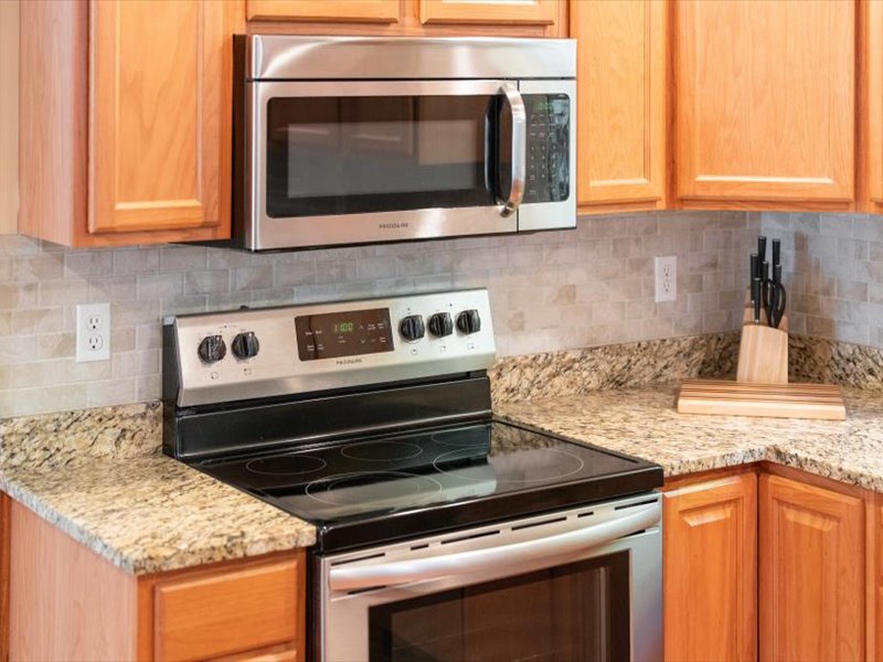 35-10 Cliftwood Rd-041