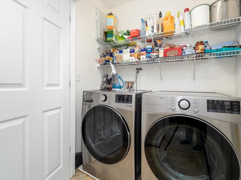 40-10 Cliftwood Rd-030