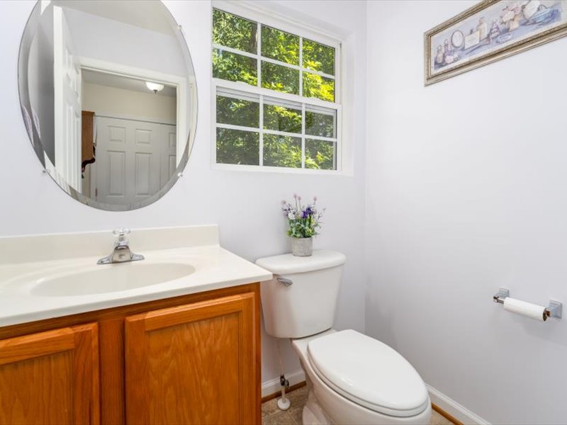 41-10 Cliftwood Rd-031
