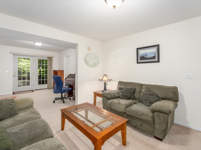 60-10 Cliftwood Rd-060